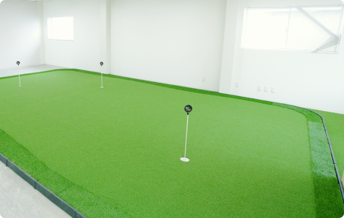 本格的な一枚貼りのグリーン！